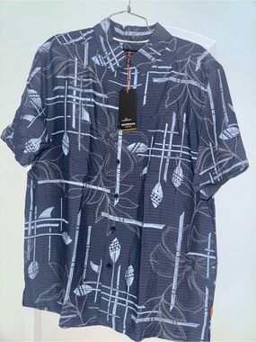 Quiksilver Waterman Men’s Short-Sleeve Blue Floral-Print Button Shirt